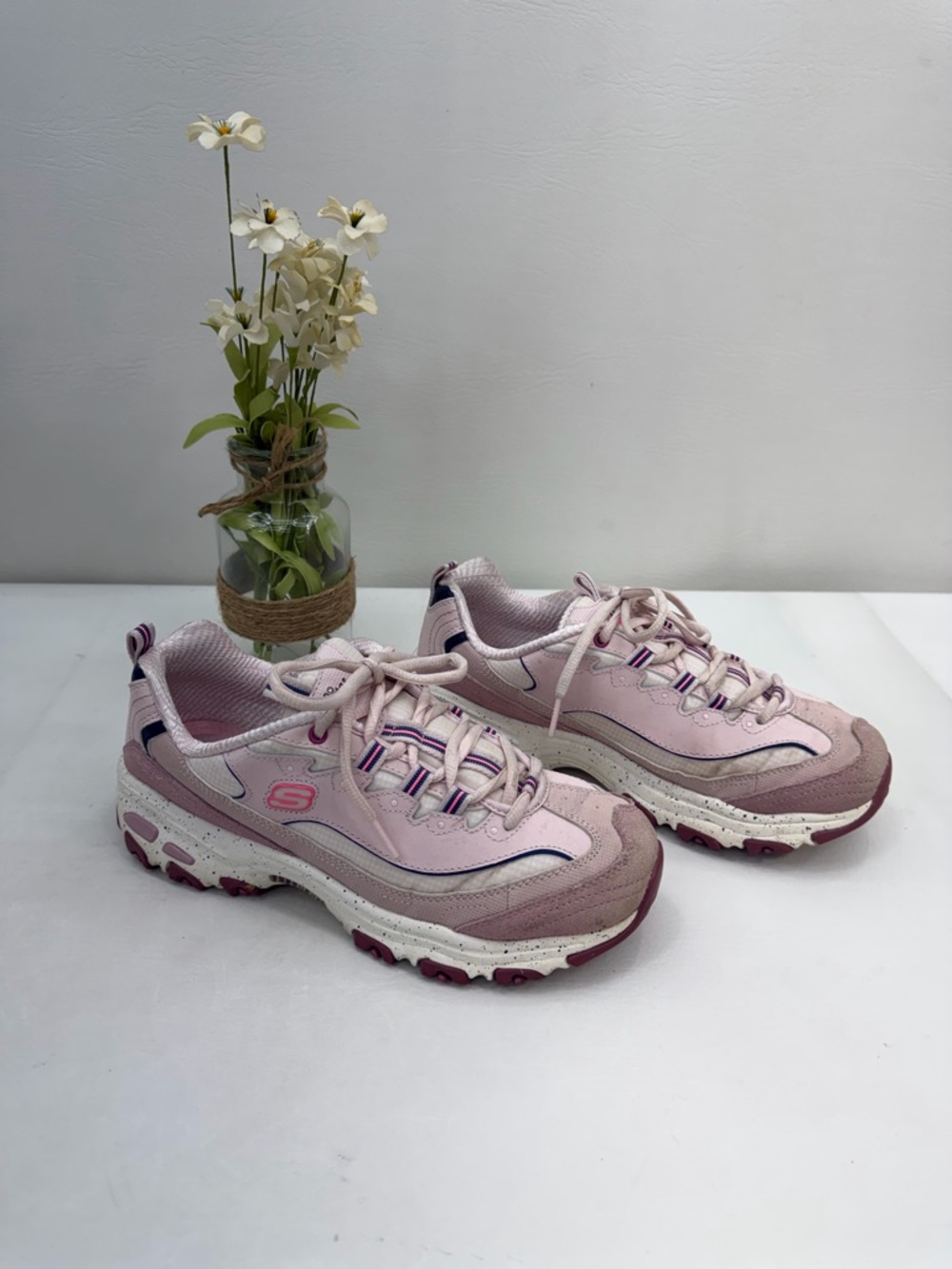 Skechers sneakers